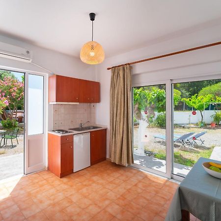 Tselios Apartments & Studios 키오타리 객실 사진